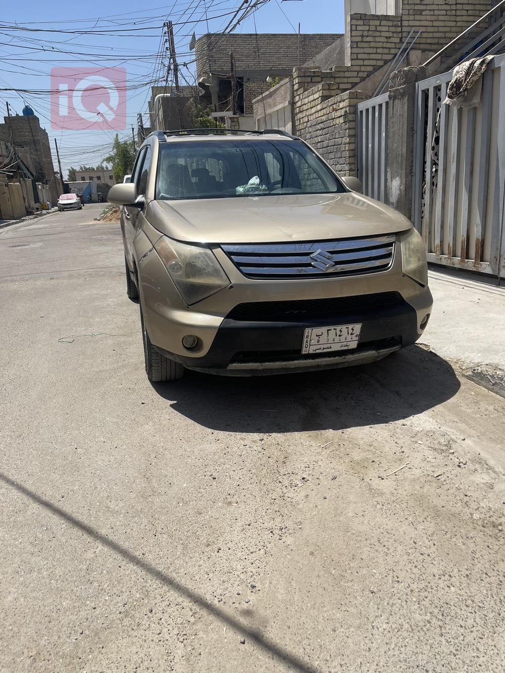 سوزوكي XL7